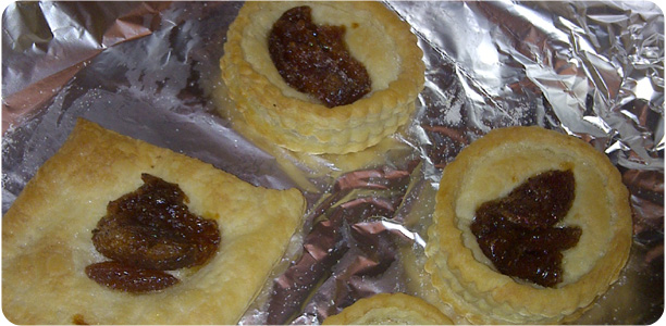 Amareto Apricot Pastries Recipe and creative food ideas from Babs & Despinaki's Cook Nights